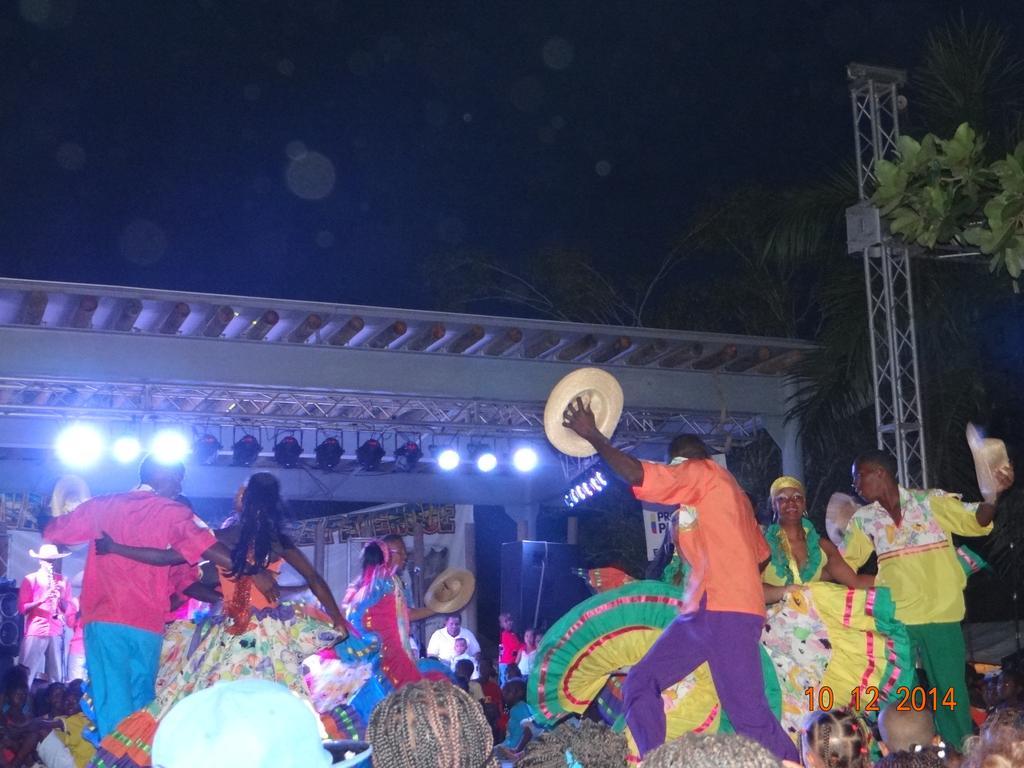 Hotel - Granja De Animales San Basilio De Palenque Сан-Басилио-дель-Паленке Экстерьер фото
