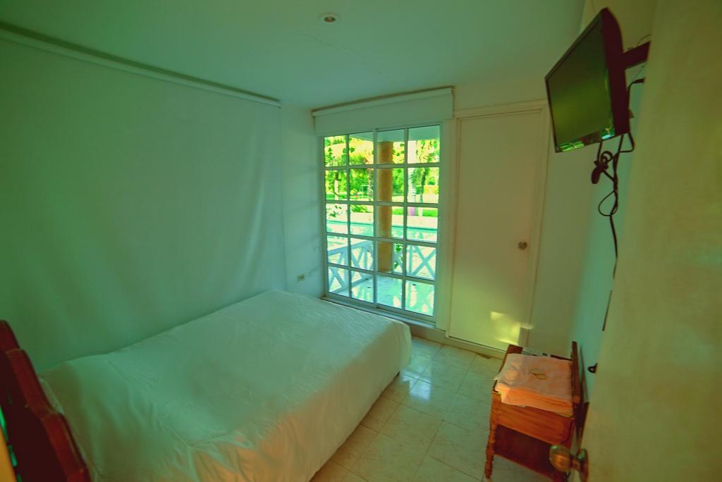 Hotel - Granja De Animales San Basilio De Palenque Сан-Басилио-дель-Паленке Экстерьер фото